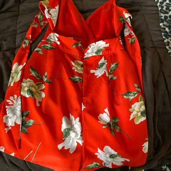 red floral romper - Picture 6 of 6